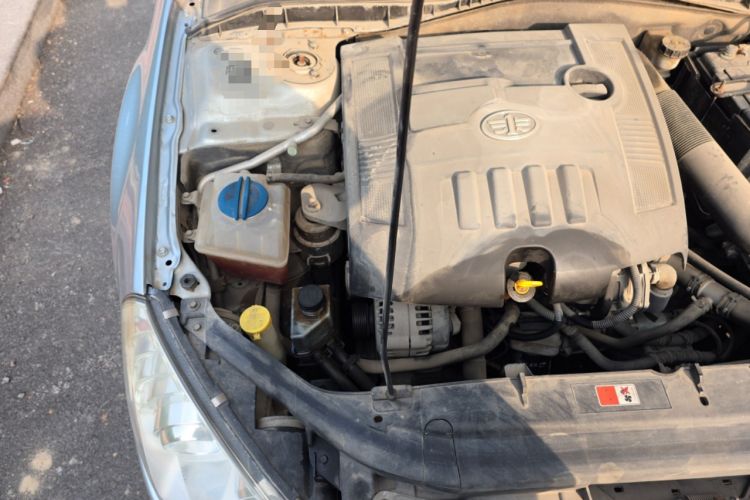 Used Bestune B50 2012 1.6L manual fashion version Engine Bay Right