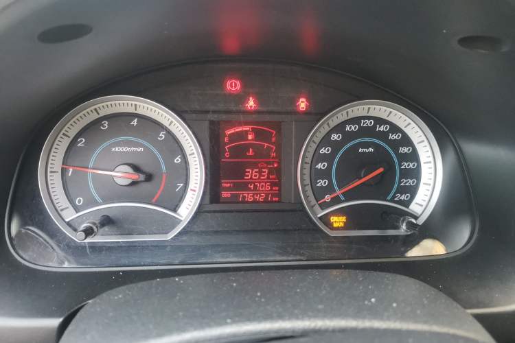 Used Bestune B50 2012 1.6L manual sunroof version Instrument Cluster
