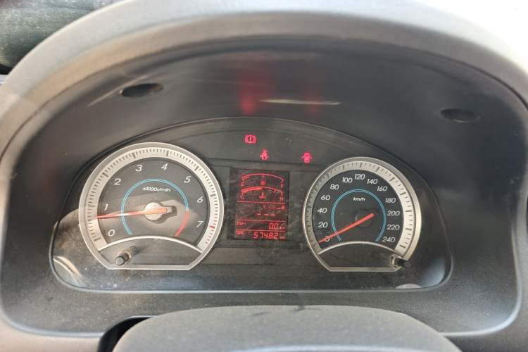 Used Bestune B50 2012 1.6L manual fashion version Instrument Cluster