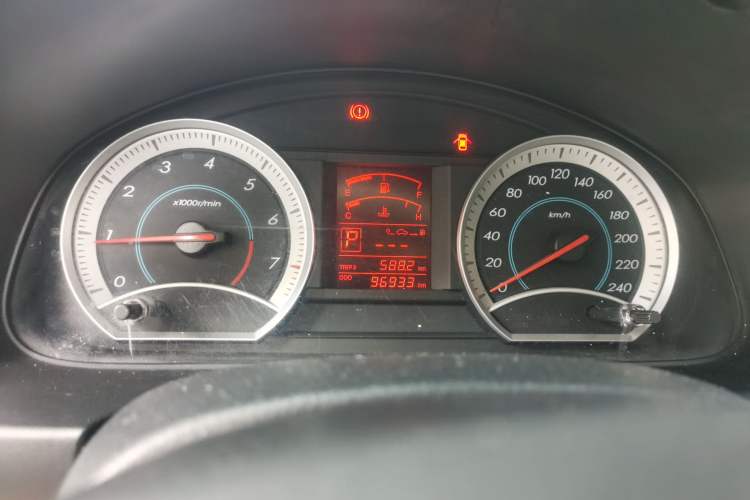 Used Bestune B50 2012 1.6L automatic luxury edition Instrument Cluster