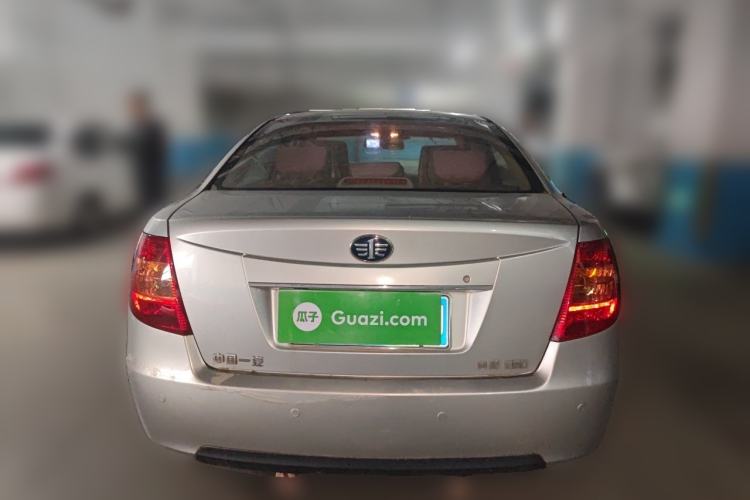 Used Bestune B50 2012 1.6L manual fashion version Rear