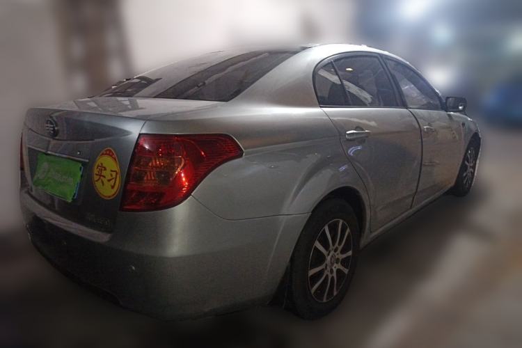 Used Bestune B50 2012 1.6L automatic with sunroof Rear Right 45 Deg