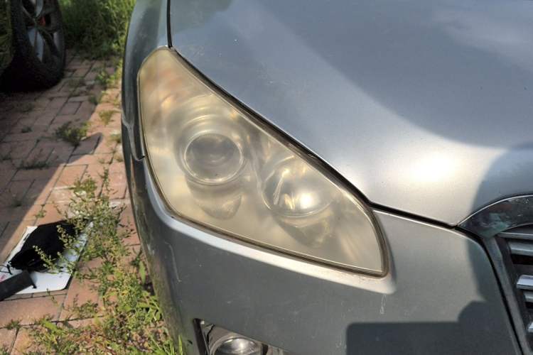 Used Bestune B50 2012 1.6L Manual Limited Edition Right Front Headlight