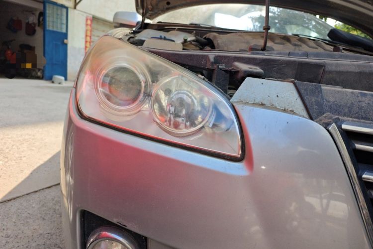 Used Bestune B50 2012 1.6L manual fashion version Right Front Headlight