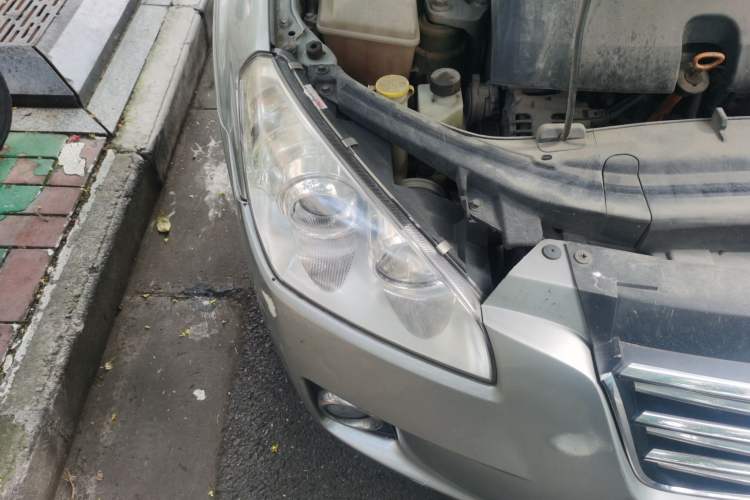 Used Bestune B50 2012 1.6L automatic luxury edition Right Front Headlight