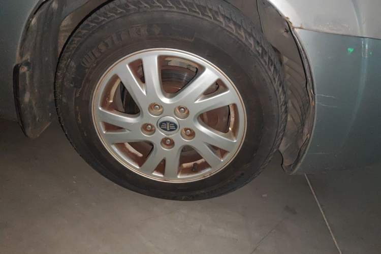 Used Bestune B50 2012 1.6L manual fashion version Right Front Wheel Hub