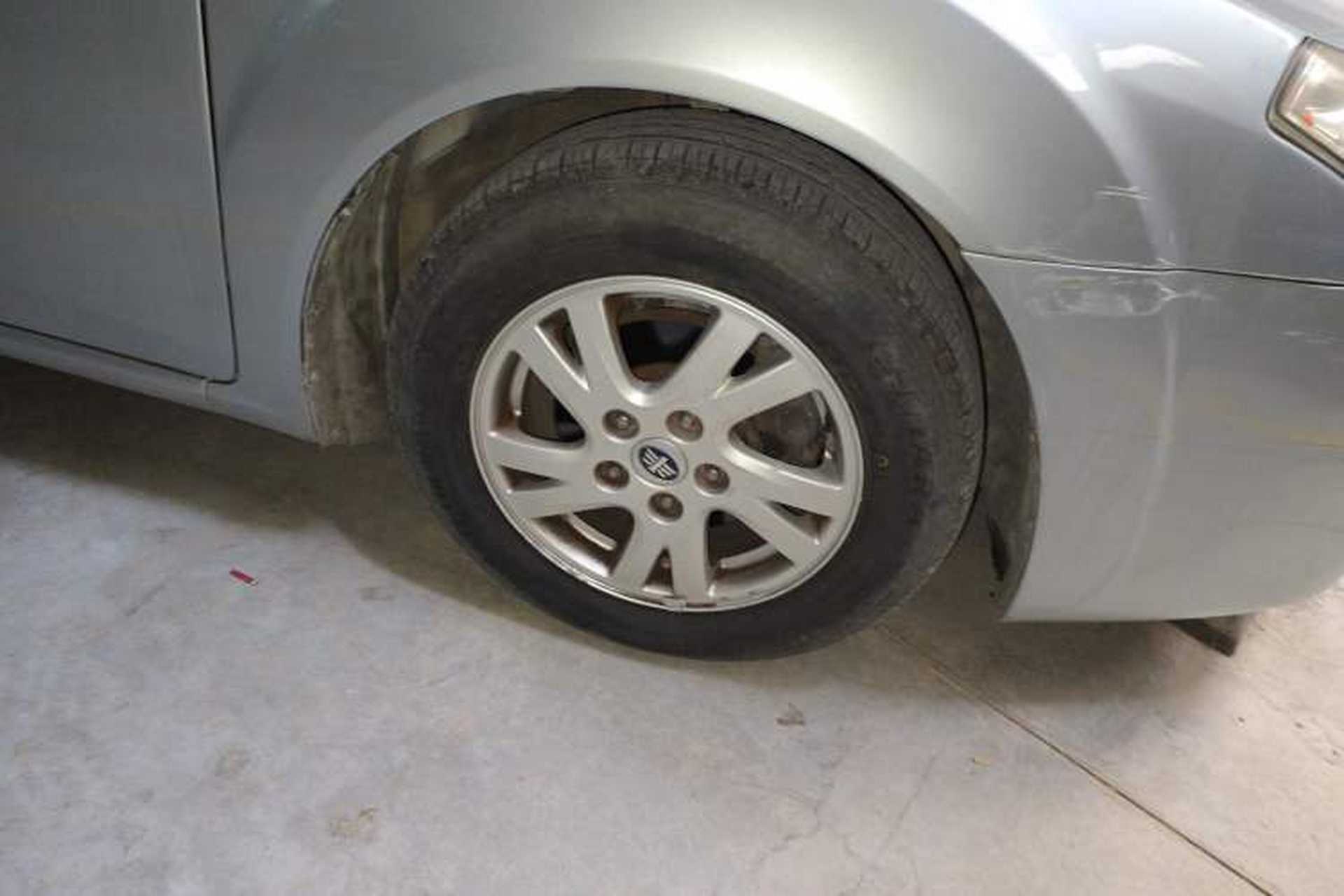 Used Bestune B50 2012 1.6L manual fashion version Right Front Wheel Hub