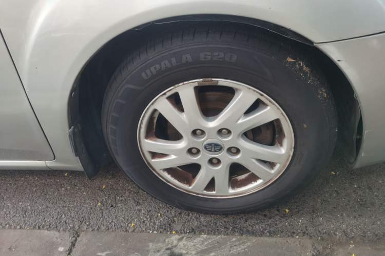Used Bestune B50 2012 1.6L automatic luxury edition Right Front Wheel Hub