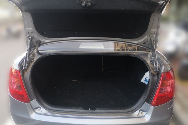 Used Bestune B50 2012 1.6L manual sunroof version Trunk