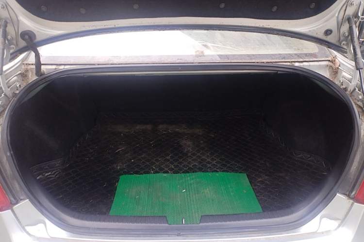 Used Bestune B50 2012 1.6L Automatic Prestige Edition Trunk