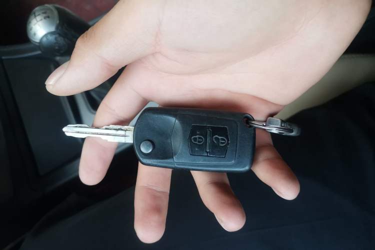 Used Bestune B50 2012 1.6L manual sunroof version Vehicle Key