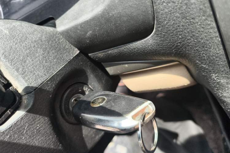 Used Bestune B50 2012 1.6L manual fashion version Vehicle Key