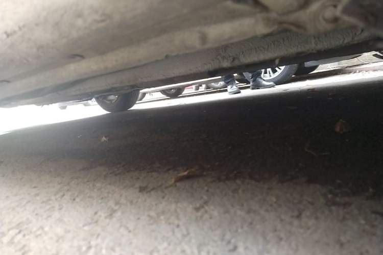Used Bestune B50 2012 1.6L automatic with sunroof Chassis Front Right