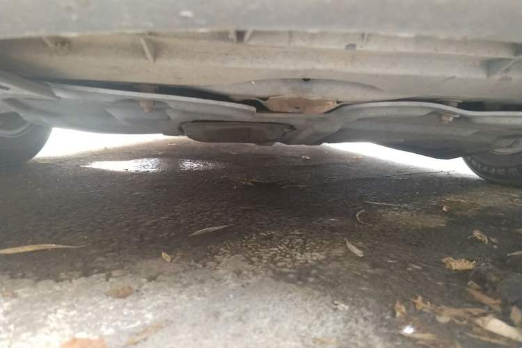 Used Bestune B50 2012 1.6L automatic with sunroof Chassis Front