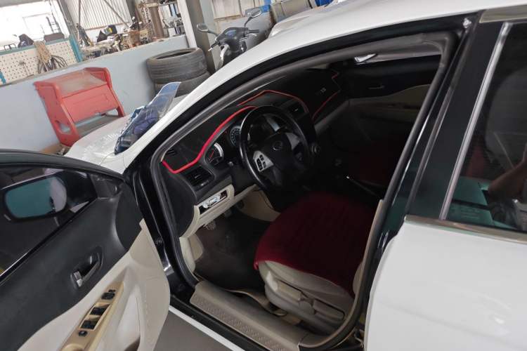 Used Bestune B50 2012 1.6L Manual Limited Edition Driver Seat