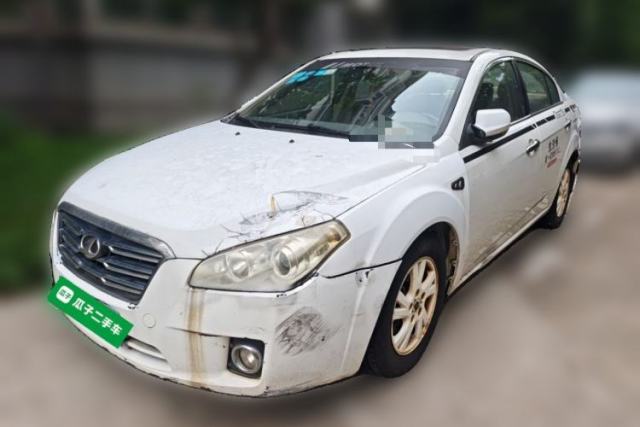 Used Bestune B50 2012 1.6L automatic with sunroof