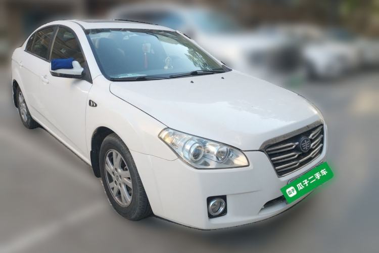 Used Bestune B50 2012 1.6L manual sunroof version Front Right 45 Deg