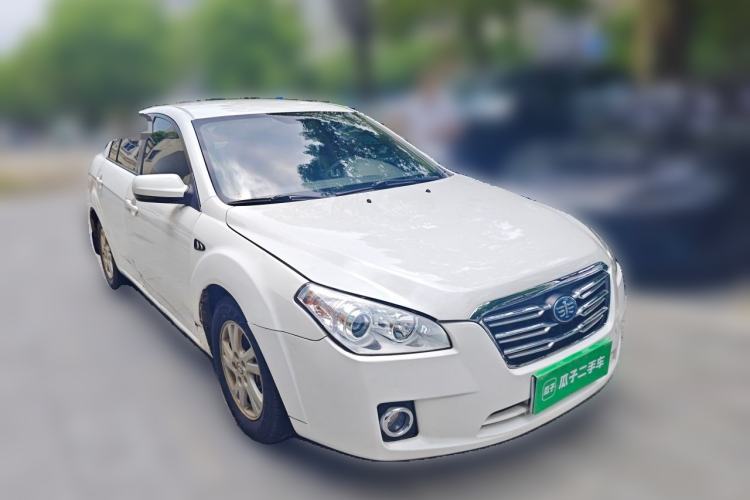 Used Bestune B50 2012 1.6L manual fashion version Front Right 45 Deg