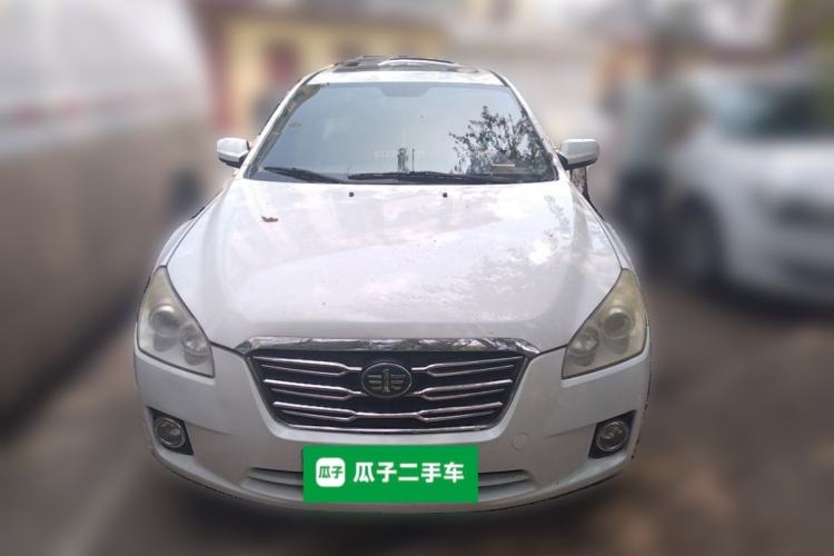 Used Bestune B50 2012 1.6L automatic with sunroof Front
