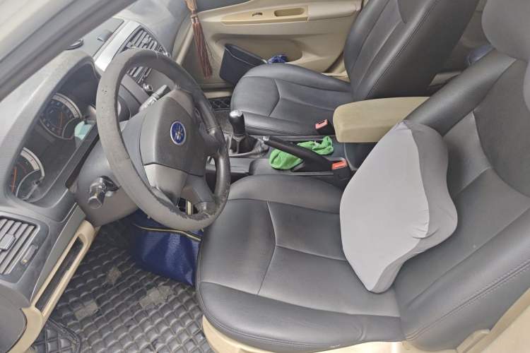 Used Bestune B50 2012 1.6L manual fashion version Left Front Seat
