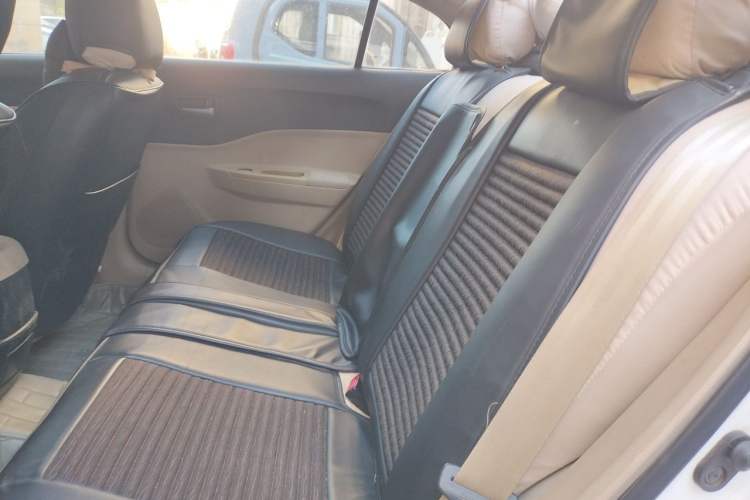 Used Bestune B50 2012 1.6L manual sunroof version Left Rear Seat