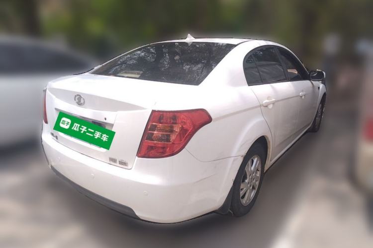 Used Bestune B50 2012 1.6L automatic with sunroof Rear Right 45 Deg