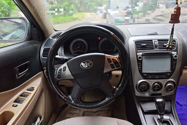 Used Bestune B50 2012 1.6L automatic with sunroof Steering Wheel