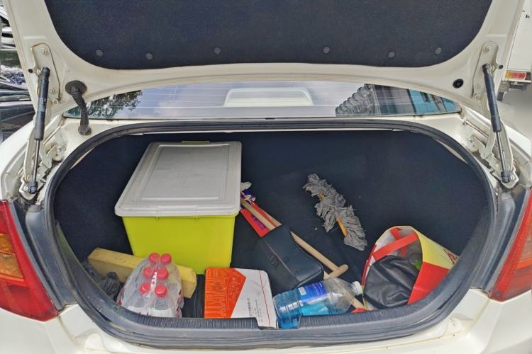 Used Bestune B50 2012 1.6L manual fashion version Trunk