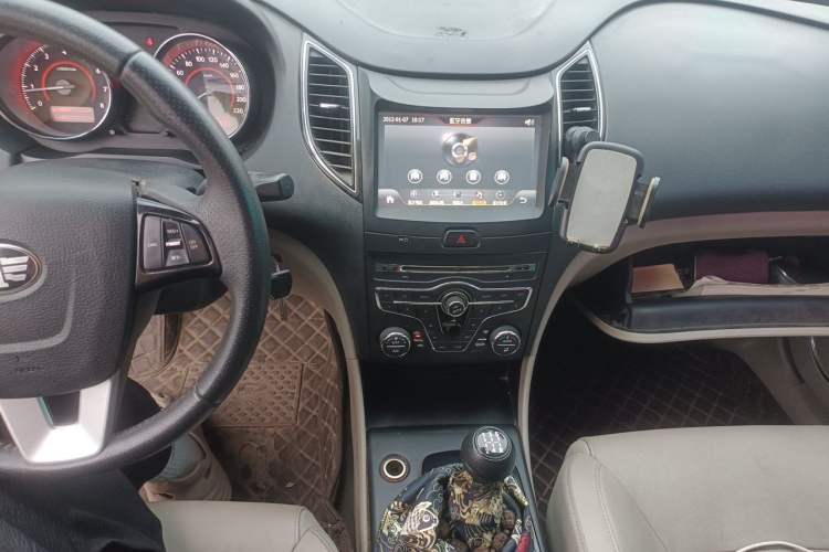 Used Bestune B50 2013 1.6L Manual Prestige Edition Audio And AC Panel