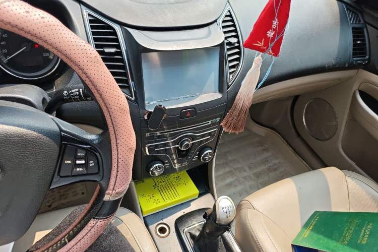 Used Bestune B50 2013 1.6L Manual Prestige Edition Audio And AC Panel