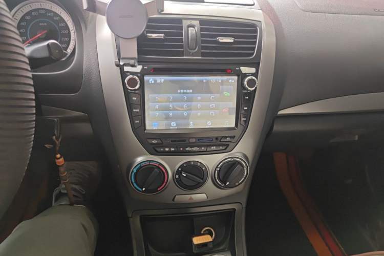 Used Bestune B50 2013 1.6L manual Partner Edition Audio And AC Panel