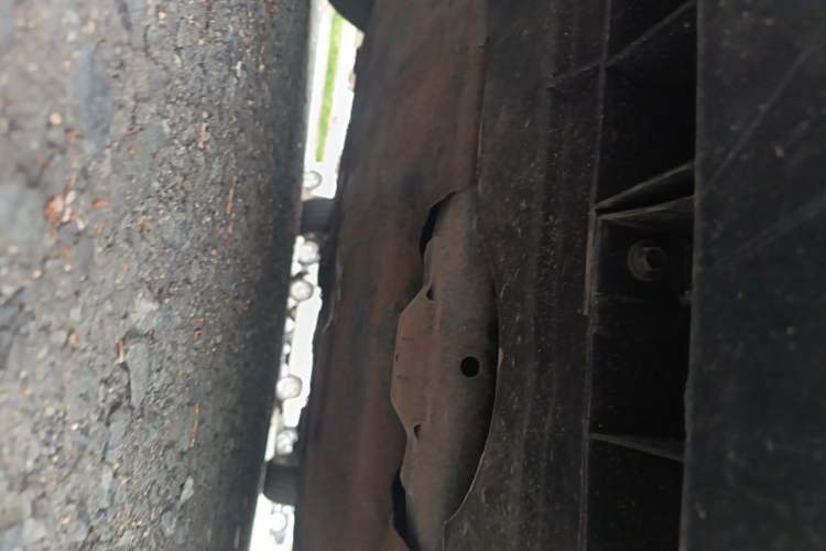 Used Bestune B50 2013 1.6L automatic luxury version Chassis Front