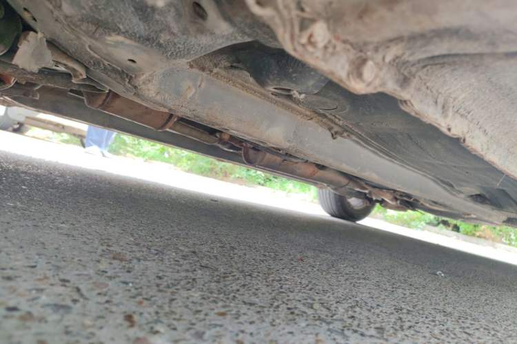 Used Bestune B50 2013 1.6L manual Comfort trim level Chassis Front Left