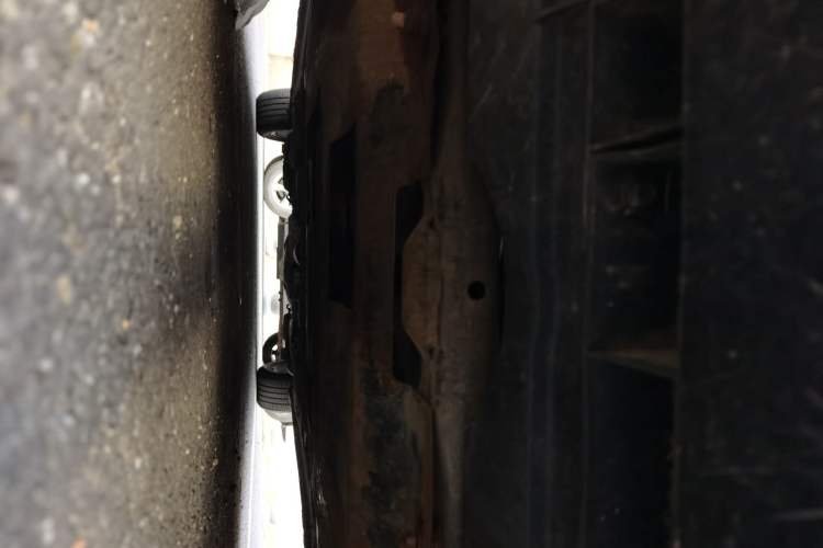 Used Bestune B50 2013 1.6L manual Comfort trim level Chassis Front