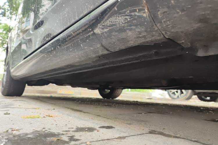 Used Bestune B50 2013 1.6L manual Comfort trim level Chassis Front Right