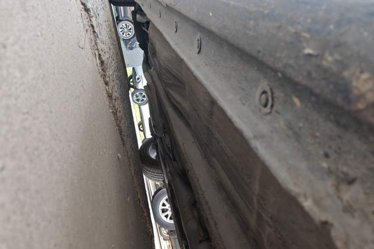 Used Bestune B50 2013 1.6L manual luxury version Chassis Front Right