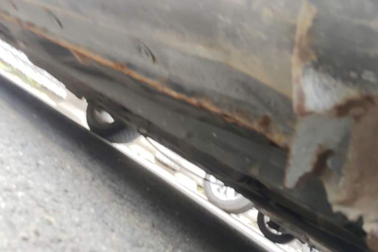 Used Bestune B50 2013 1.6L manual luxury version Chassis Front Right