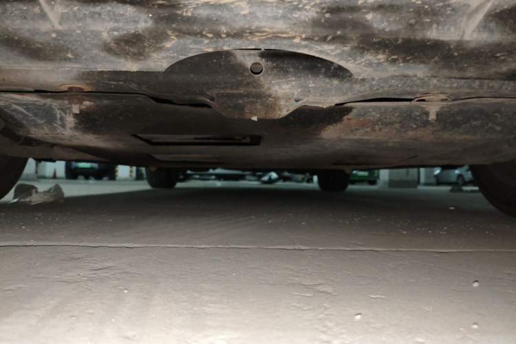 Used Bestune B50 2013 1.6L manual luxury version Chassis Front
