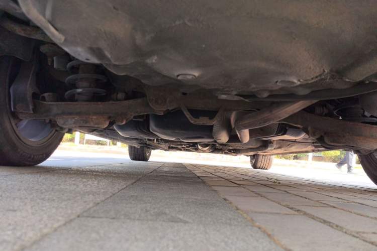Used Bestune B50 2013 1.6L manual Comfort trim level Chassis Rear