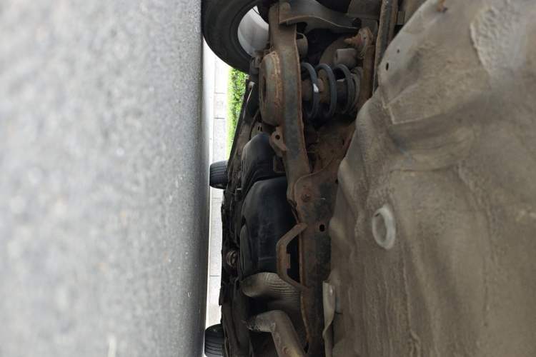 Used Bestune B50 2013 1.6L manual luxury version Chassis Rear