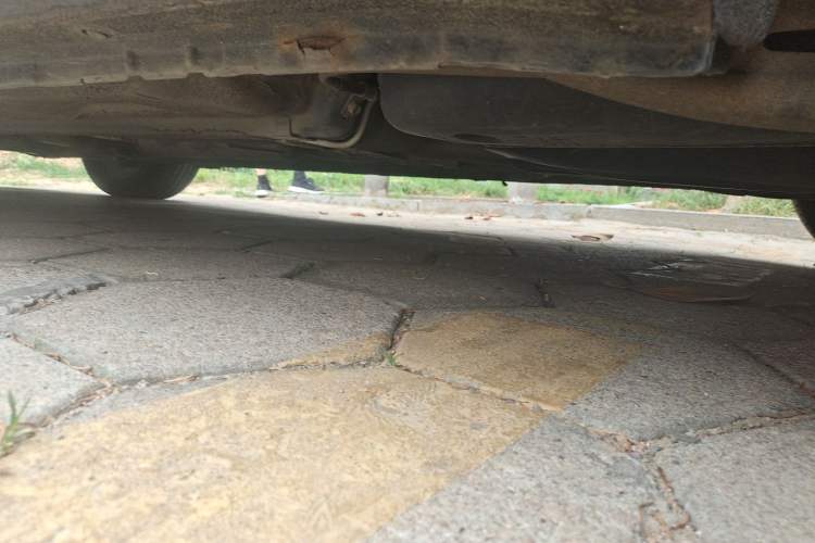 Used Bestune B50 2013 1.6L manual Comfort trim level Chassis Rear Left
