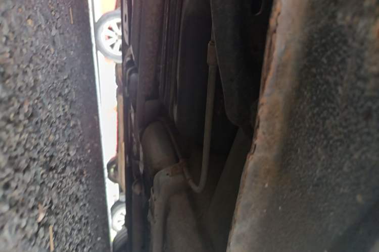 Used Bestune B50 2013 1.6L automatic luxury version Chassis Rear Right