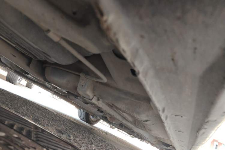 Used Bestune B50 2013 1.6L manual luxury version Chassis Rear Right