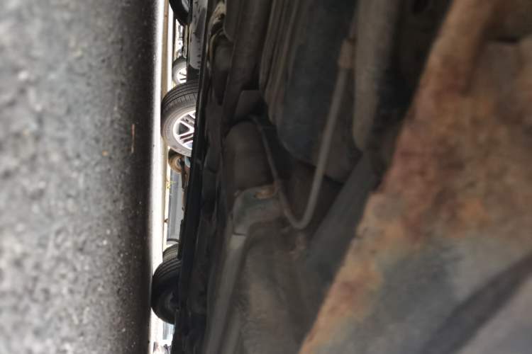 Used Bestune B50 2013 1.6L manual Comfort trim level Chassis Rear Right