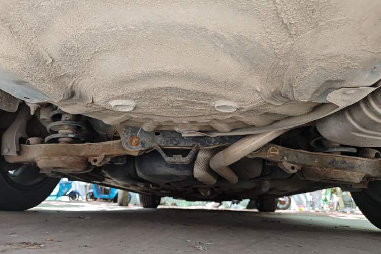 Used Bestune B50 2013 1.6L manual Comfort trim level Chassis Rear