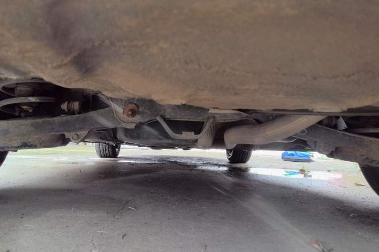 Used Bestune B50 2013 1.6L manual Comfort trim level Chassis Rear