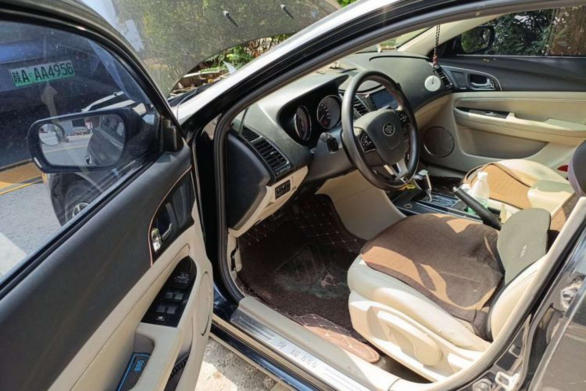 Used Bestune B50 2013 1.6L automatic luxury version Driver Seat