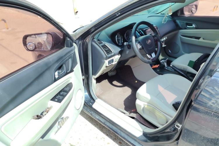 Used Bestune B50 2013 1.6L automatic luxury version Driver Seat