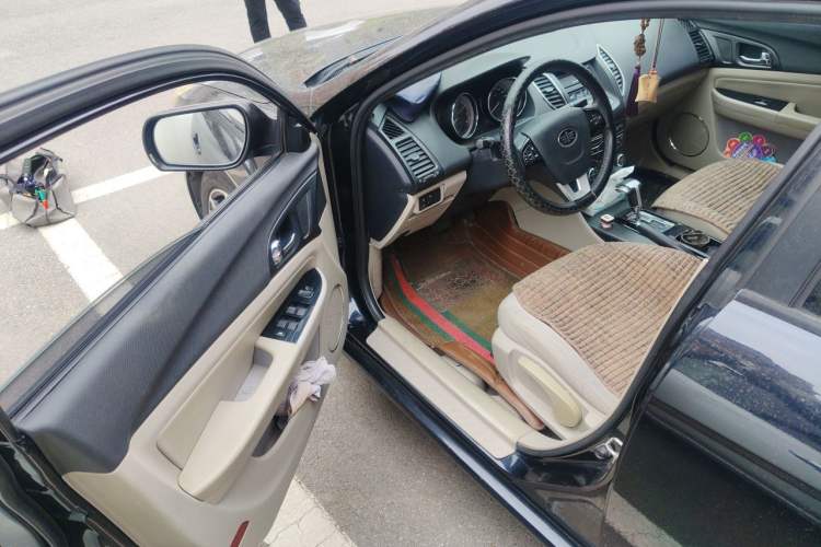 Used Bestune B50 2013 1.6L automatic luxury version Driver Seat