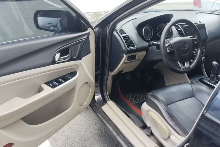 Used Bestune B50 2013 1.6L manual luxury version Driver Seat